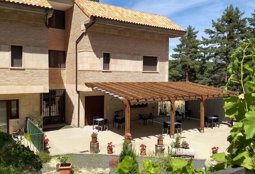 فندق Rural El Nido De Pinares