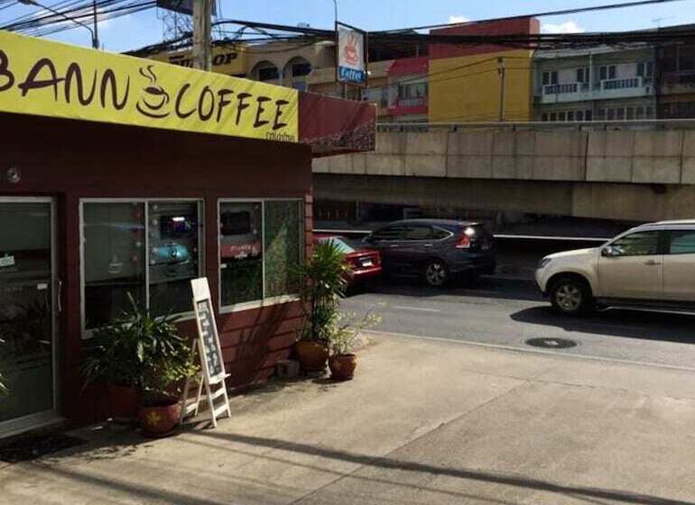 호텔 Ittipol Apartment