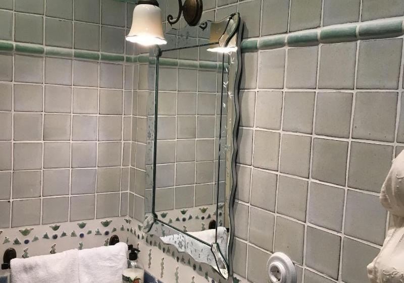 Отель Masia Can Vive