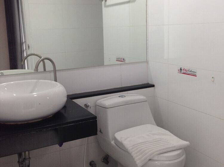 בית מלון כפרי Max Pavillage Bangkok