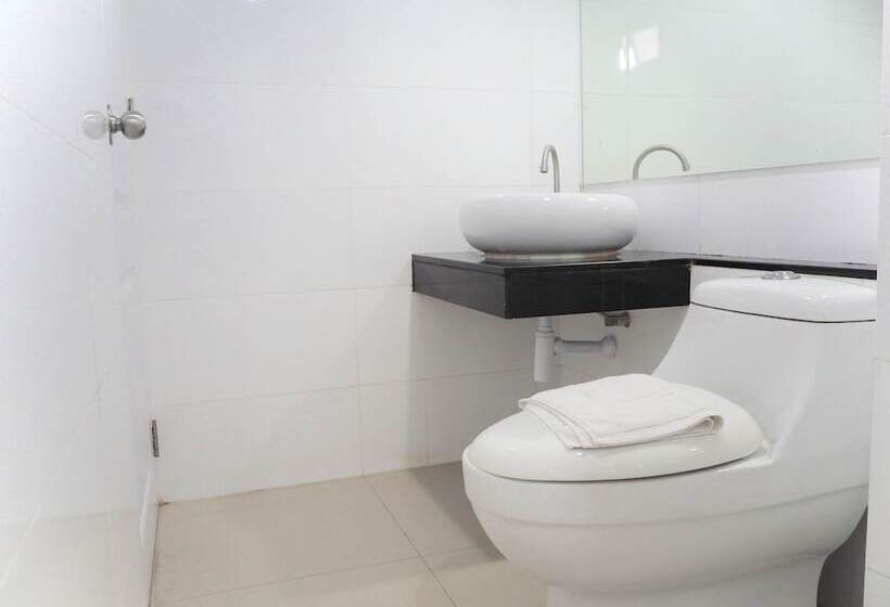 בית מלון כפרי Max Pavillage Bangkok