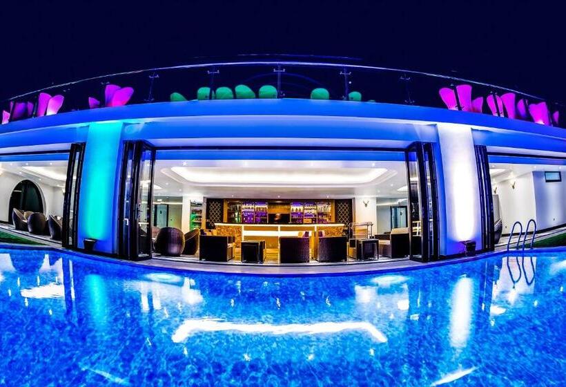 هتل Royal Quang Binh