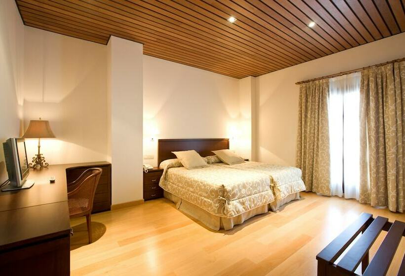 בית מלון כפרי De Bodegas Hacienda Albae