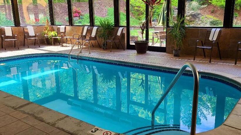 فندق The Lodge At Flat Rock