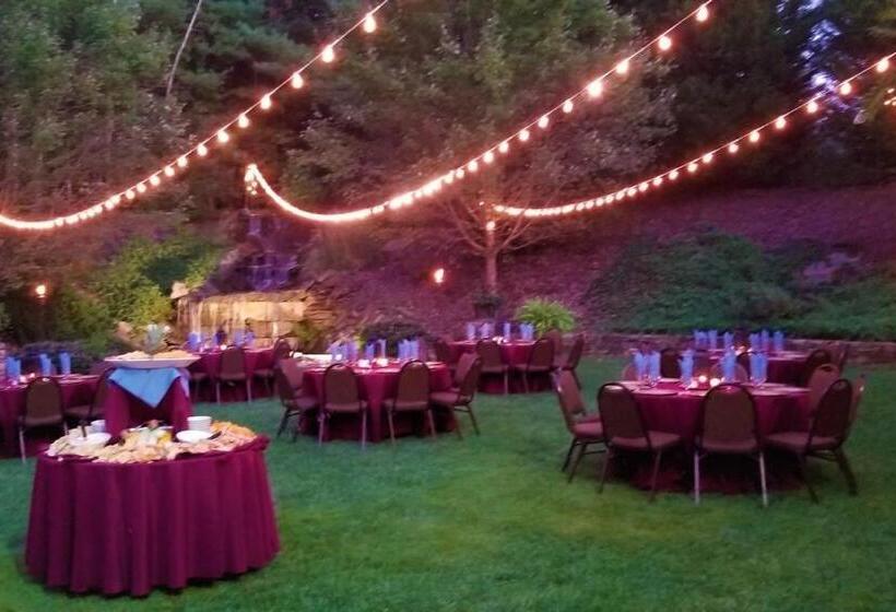 فندق The Lodge At Flat Rock