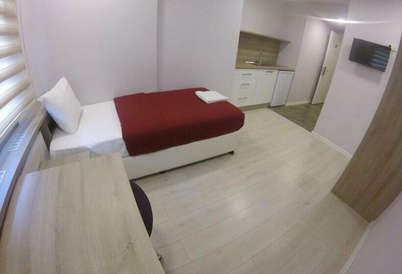 Ucar Royal Hotel Ve Konferans Salonu