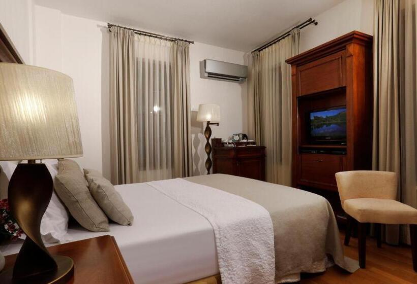 ホテル Yundantik Cunda Konaklari