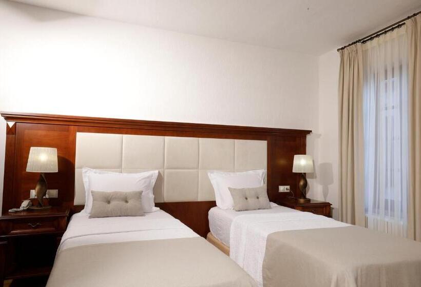 ホテル Yundantik Cunda Konaklari