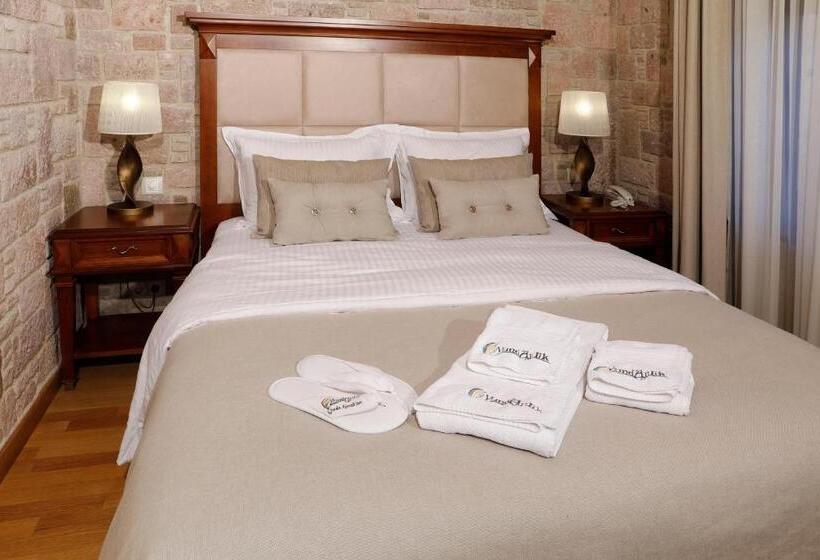 ホテル Yundantik Cunda Konaklari