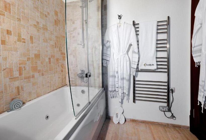 ホテル Yundantik Cunda Konaklari