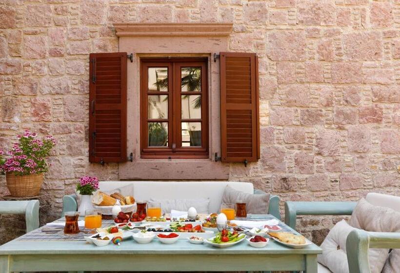 ホテル Yundantik Cunda Konaklari