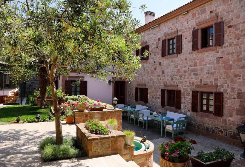 ホテル Yundantik Cunda Konaklari