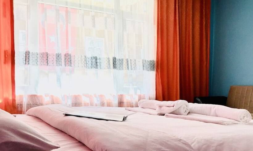 Istanbul Harmony Hostel