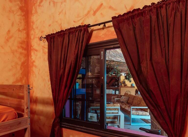 Los Amigos Nest Hostel