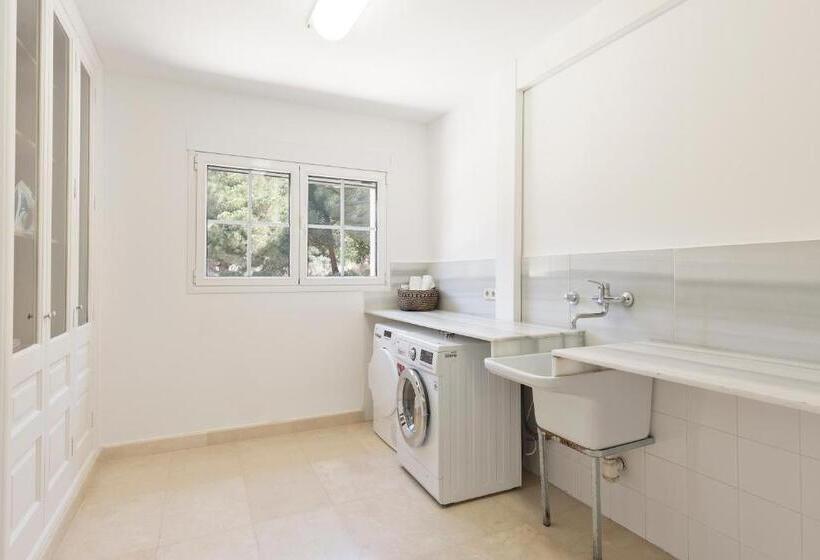 Luxury Seaview Villa By Olala Homes