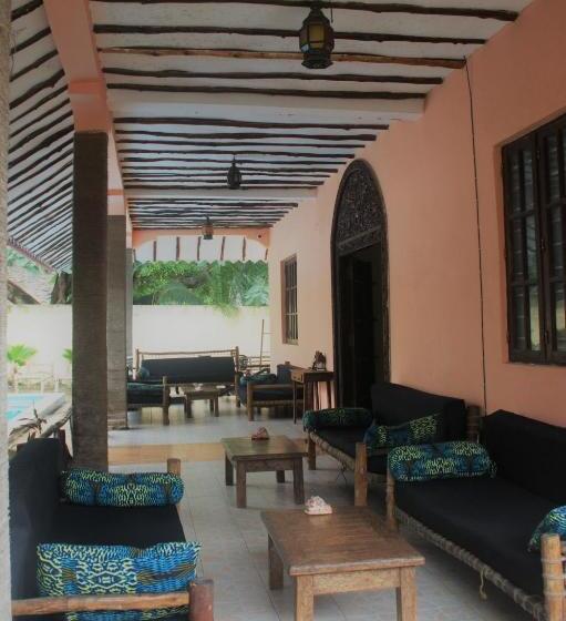 פנסיון Hakuna Matata Villa