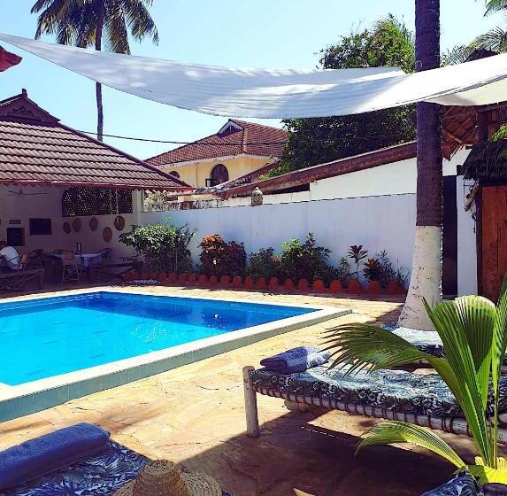 פנסיון Hakuna Matata Villa