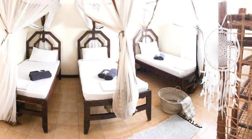 פנסיון Hakuna Matata Villa