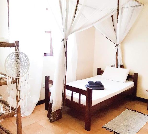 פנסיון Hakuna Matata Villa