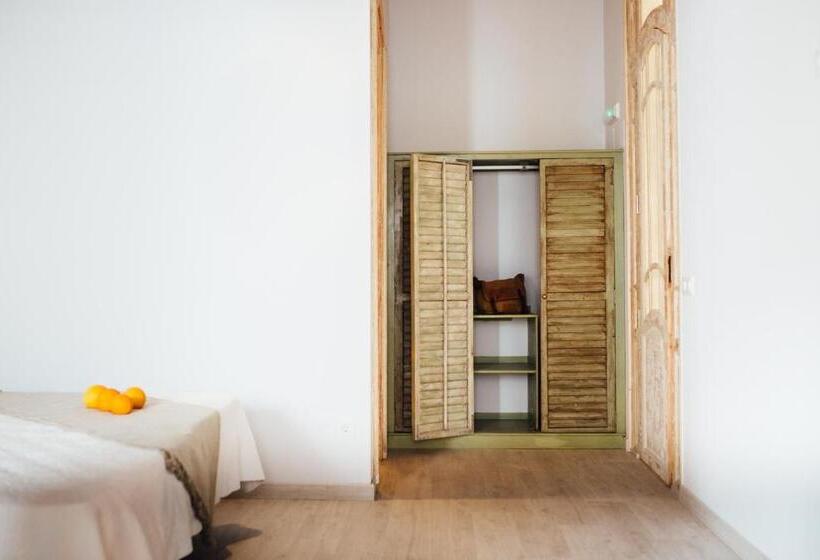 بنسيون Ottoh Charm Stay