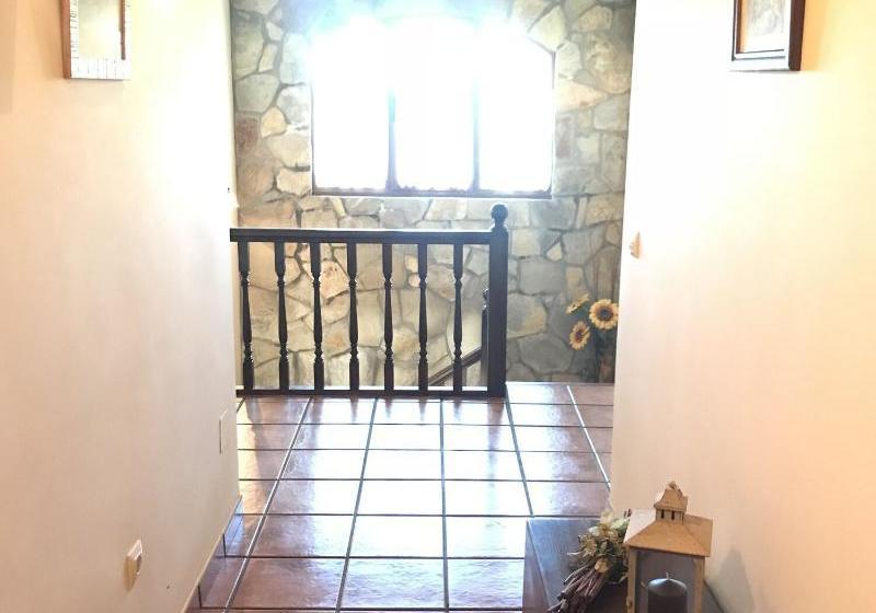 펜션 Posada Mediavia