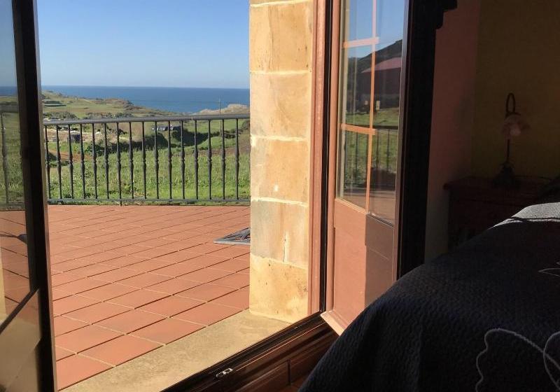 펜션 Posada Mediavia