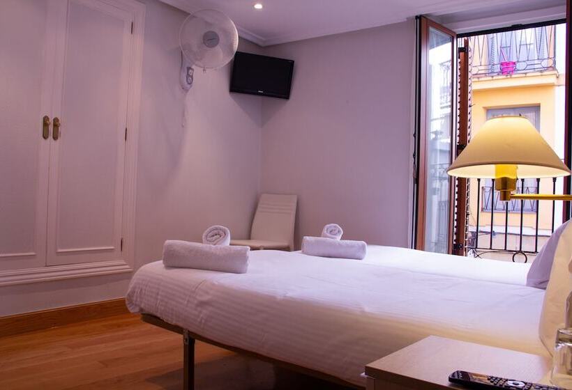 Pension Larrea