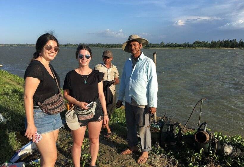 Riverside Hamlet Homestay & Villas