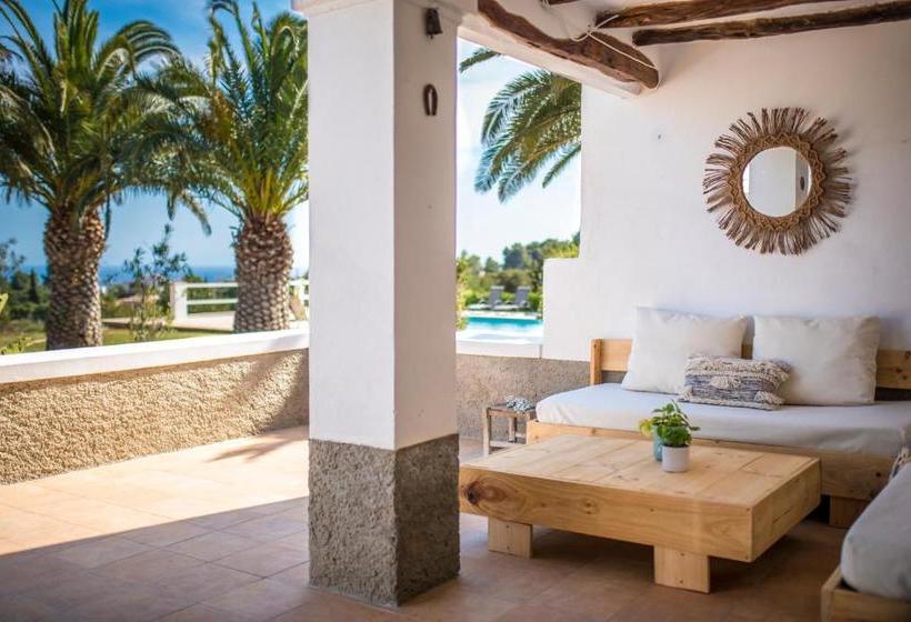 Villa Es Cubells Town