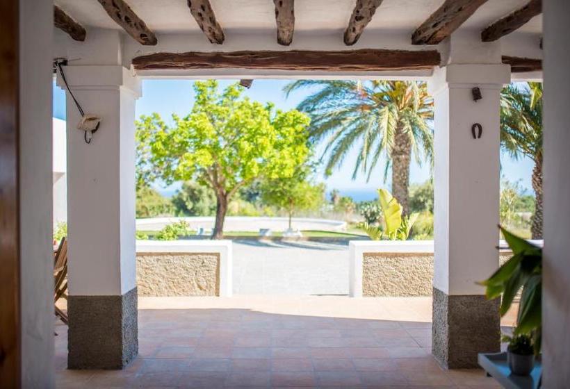 Villa Es Cubells Town