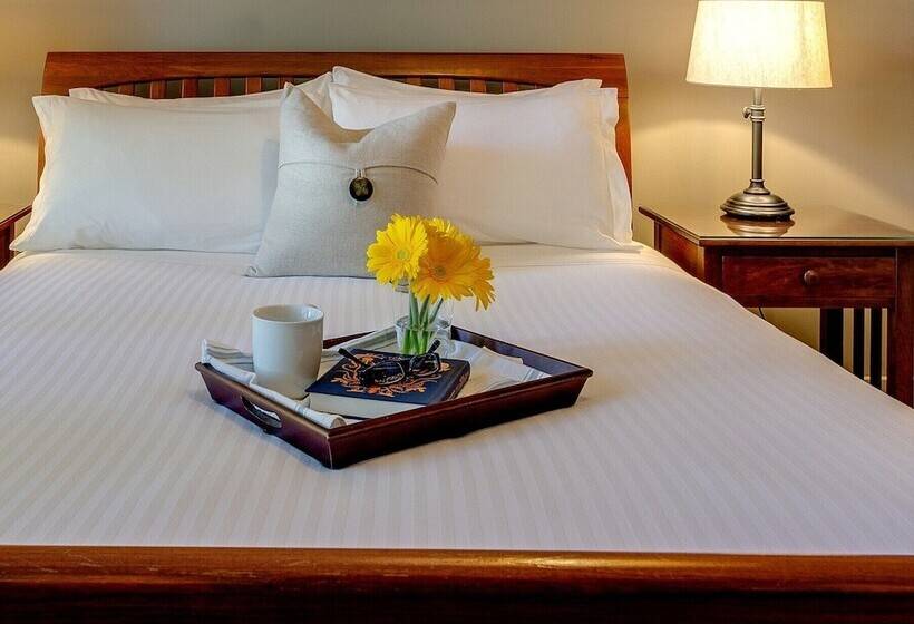 تختخواب و صبحانه Caroline House Nashville Historic Inn