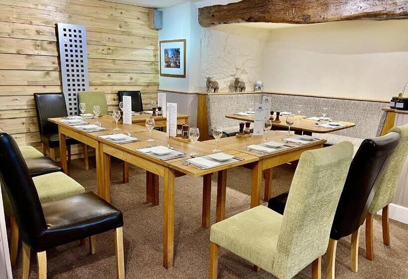 צימר Castle Cottage Inn