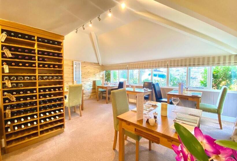 צימר Castle Cottage Inn