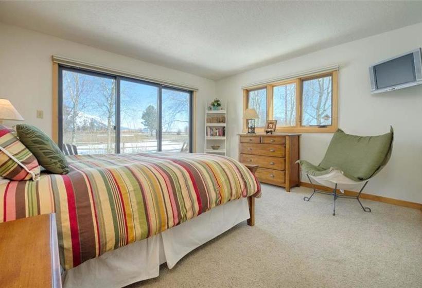 Cove By Jhrl  In Wilson