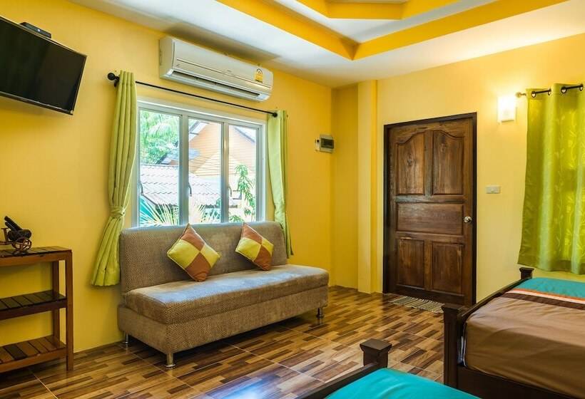 בית מלון כפרי Baanboonpetch Resort