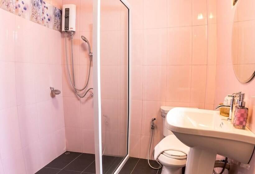 בית מלון כפרי Baanboonpetch Resort