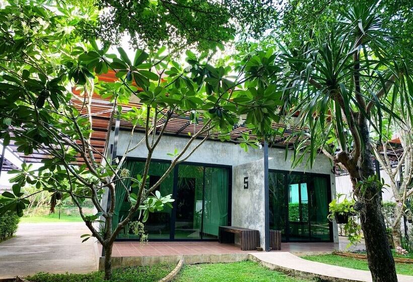 酒店 Baan Suan Leelawadee Resort Nan