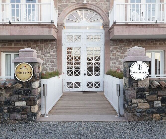 ホテル Cunda Pur Beyaz