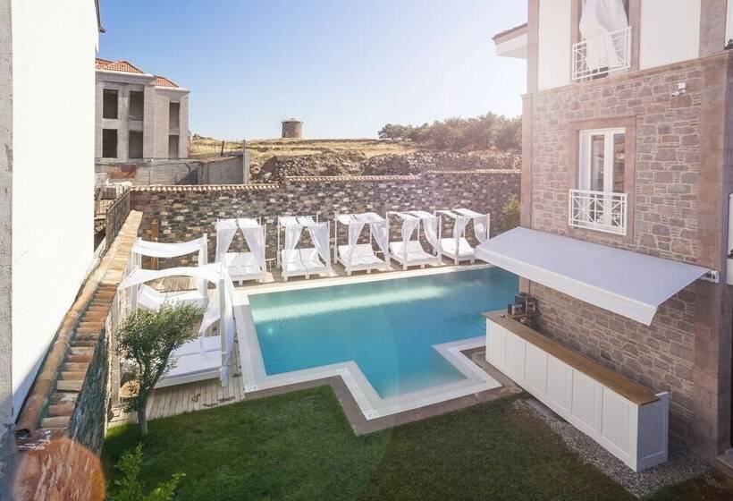 ホテル Cunda Pur Beyaz