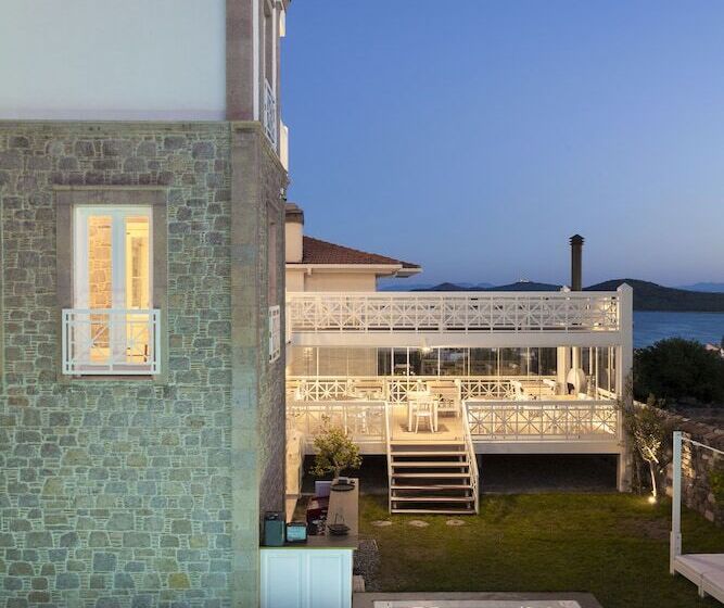 ホテル Cunda Pur Beyaz