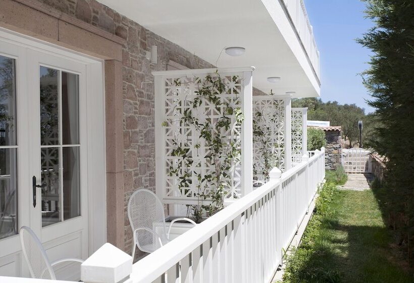 ホテル Cunda Pur Beyaz