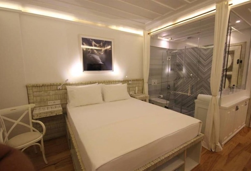 ホテル Cunda Pur Beyaz