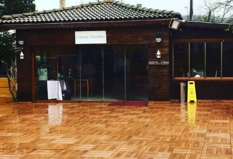 ホテル Green Garden