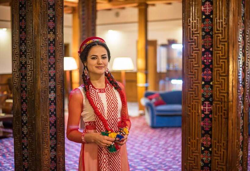 هتل Khorog Serena Inn