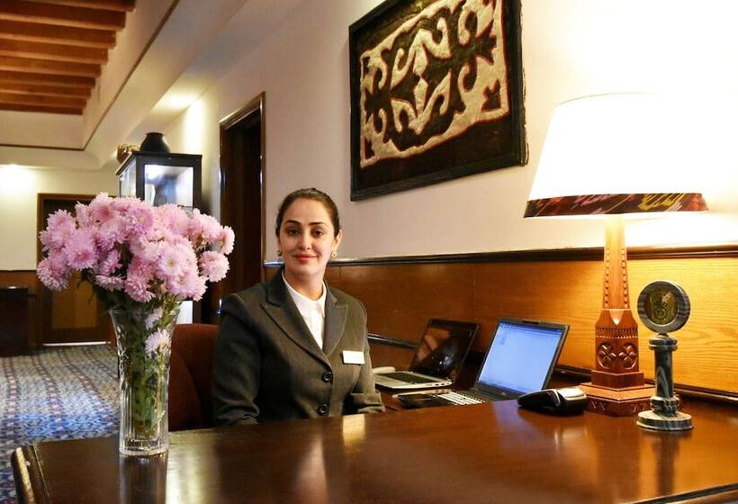 هتل Khorog Serena Inn