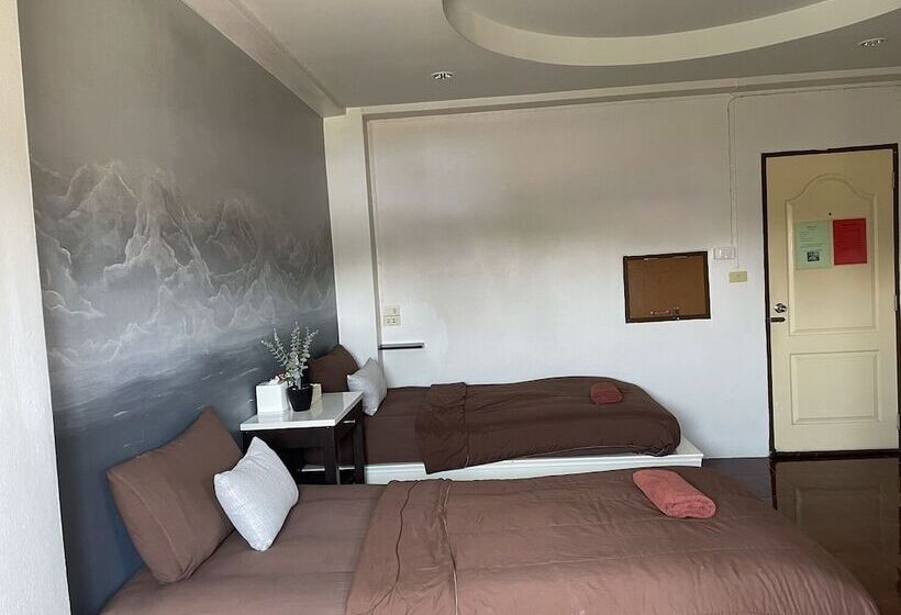 فندق Nuttasit Apartment