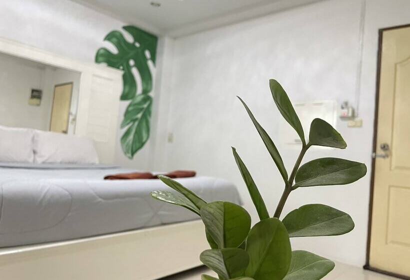 فندق Nuttasit Apartment