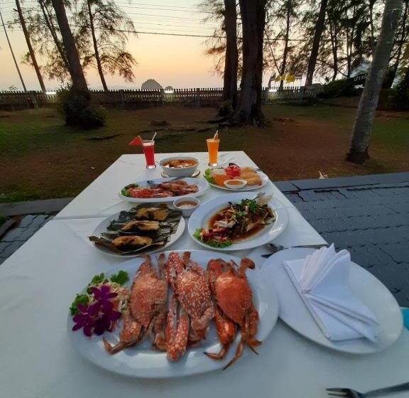 בית מלון כפרי Pakmeng Resort