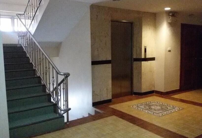 هتل Rattakit Mansion