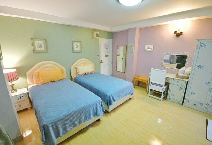 בית מלון כפרי Rungnatee Place & Boutique